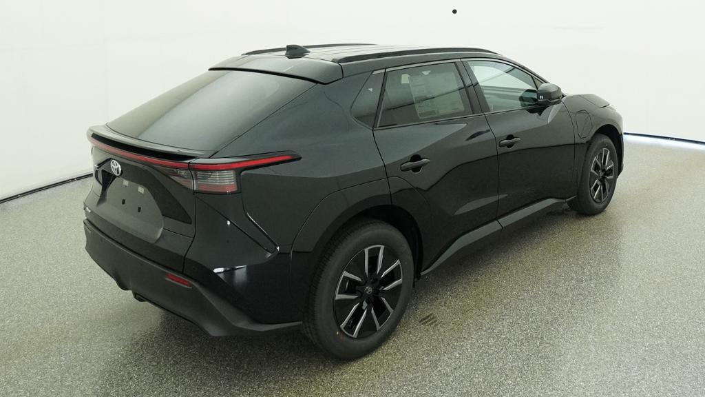 New 2026 Midnight Black Metallic Toyota  XLE image 20