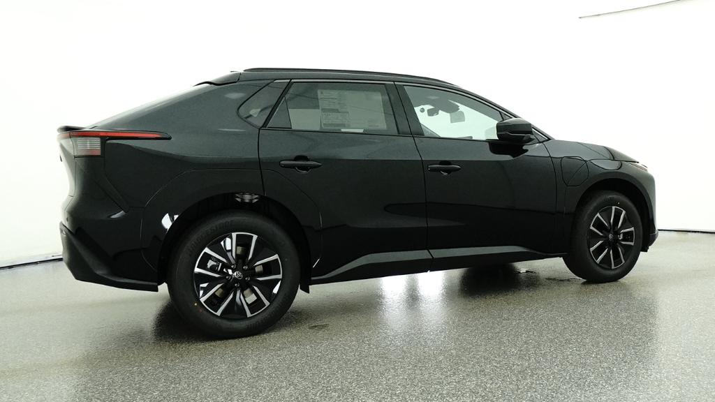 New 2026 Midnight Black Metallic Toyota  XLE image 18