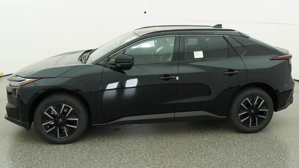 New 2026 Midnight Black Metallic Toyota  XLE image 10