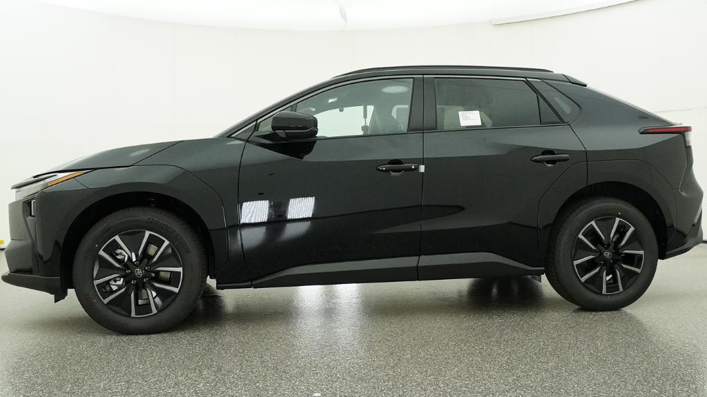 New 2026 Midnight Black Metallic Toyota  XLE image 23