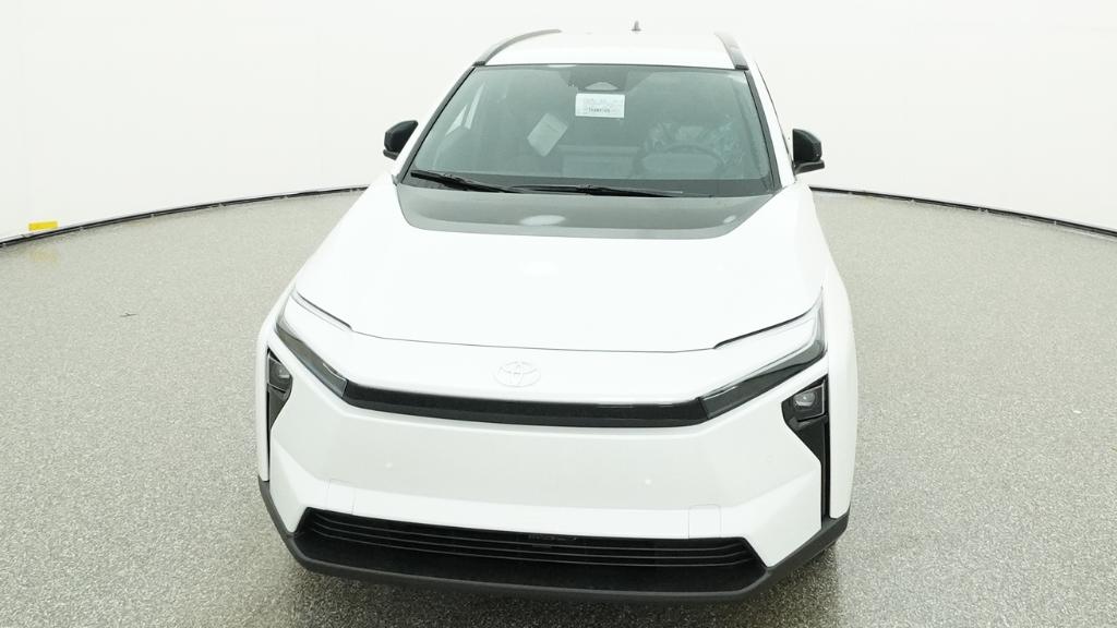 New 2026 Wind Chill Pearl <sup>1</sup> Toyota  XLE image 35