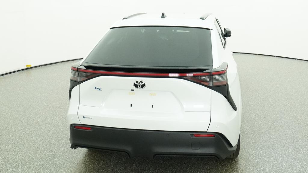 New 2026 Wind Chill Pearl <sup>1</sup> Toyota  XLE image 24