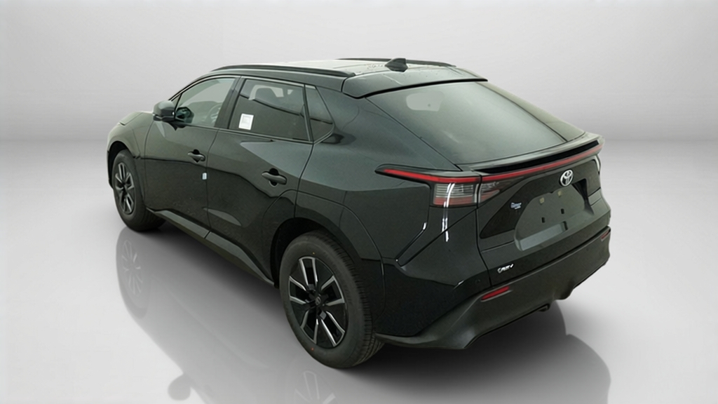 New 2026 Midnight Black Metallic Toyota XLE image 65