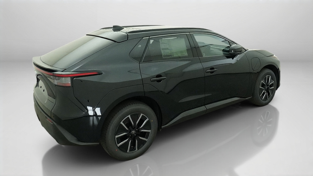 New 2026 Midnight Black Metallic Toyota XLE image 60