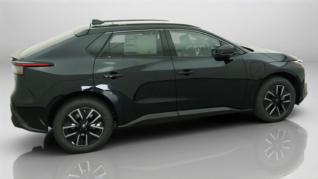 New 2026 Midnight Black Metallic Toyota XLE image 59