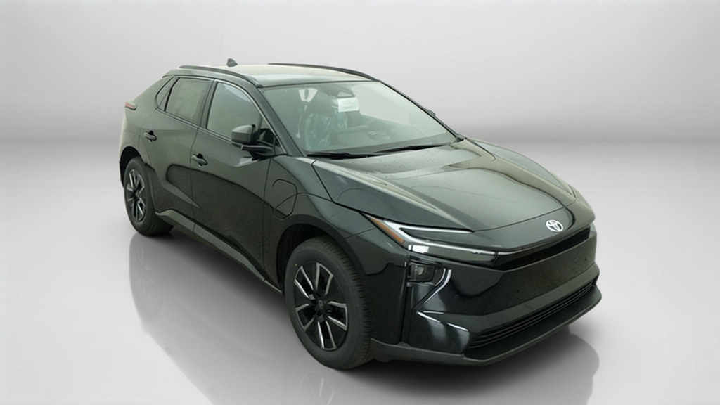 New 2026 Midnight Black Metallic Toyota XLE image 56