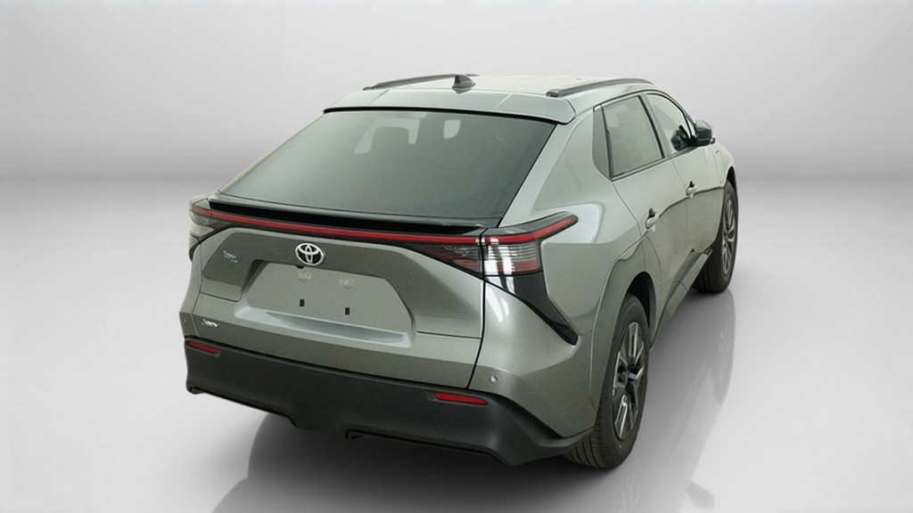 New 2026 Heavy Metal Toyota XLE image 44