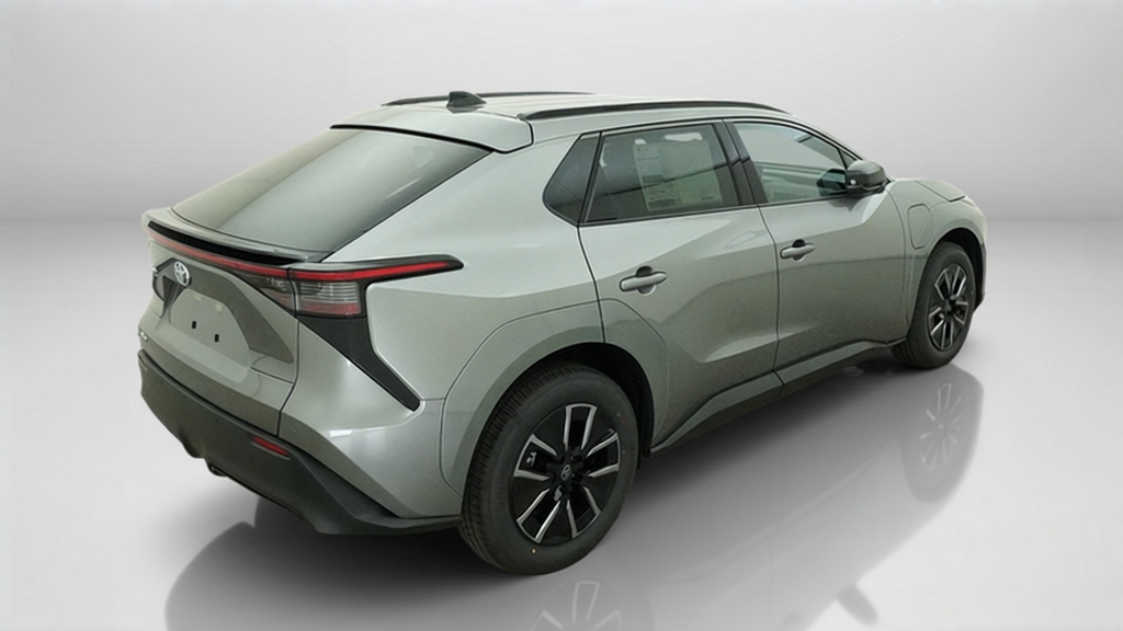 New 2026 Heavy Metal Toyota XLE image 42
