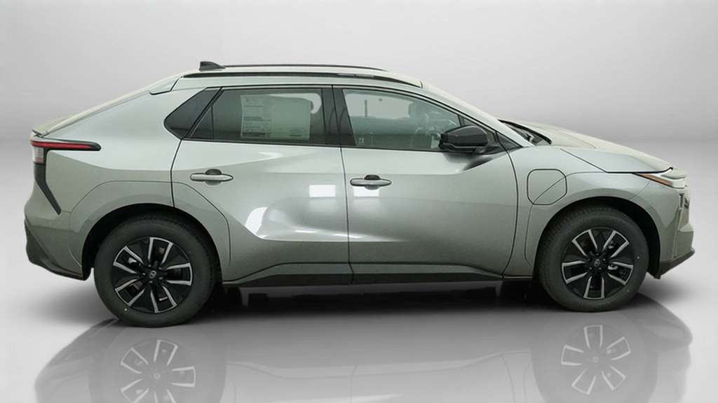 New 2026 Heavy Metal Toyota XLE image 40