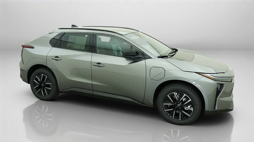 New 2026 Heavy Metal Toyota XLE image 39