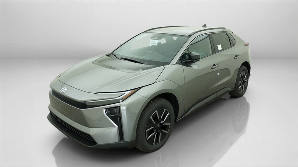 New 2026 Heavy Metal Toyota XLE image 34