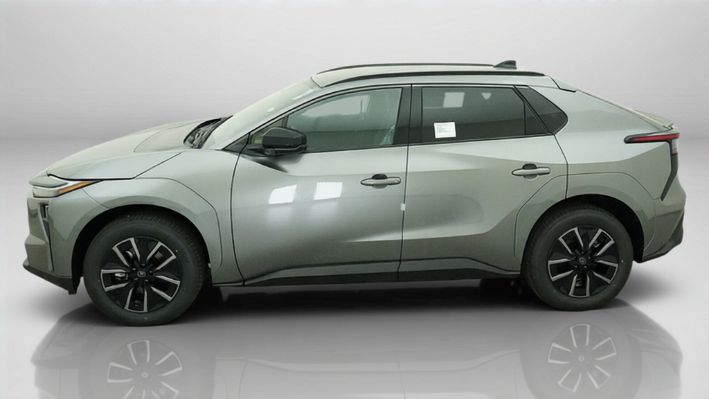 New 2026 Heavy Metal Toyota XLE image 35