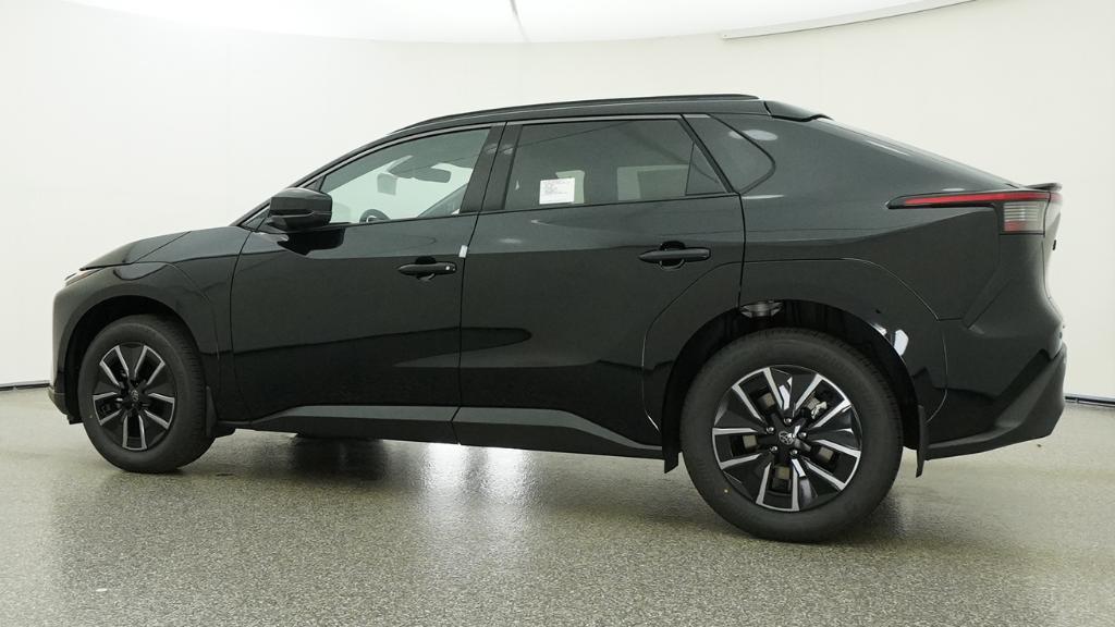 New 2026 Midnight Black Metallic Toyota  XLE image 16