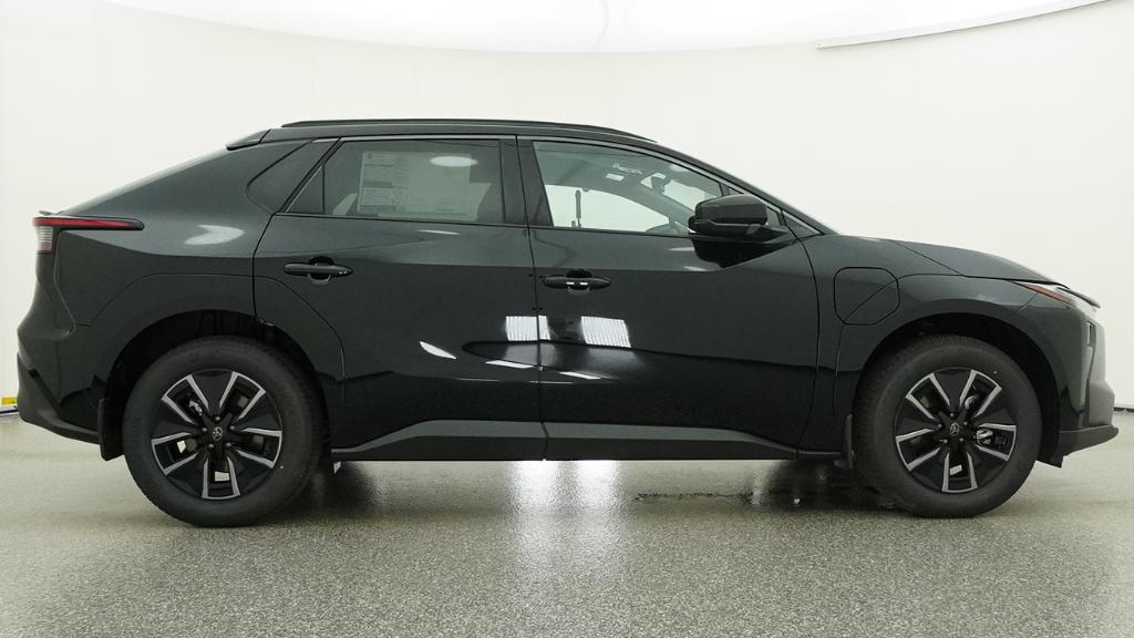 New 2026 Midnight Black Metallic Toyota  XLE image 4