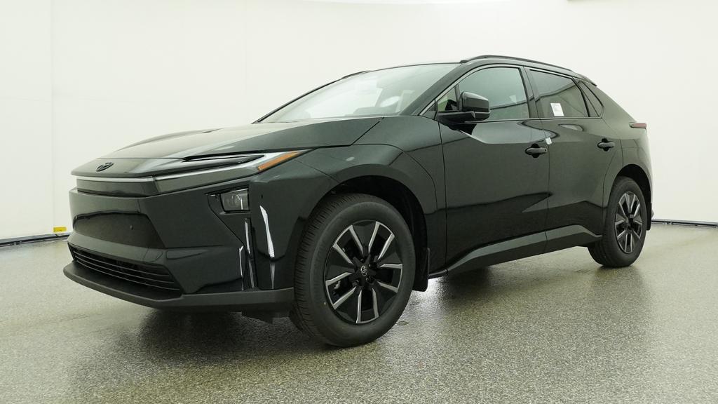 New 2026 Midnight Black Metallic Toyota  XLE image 22