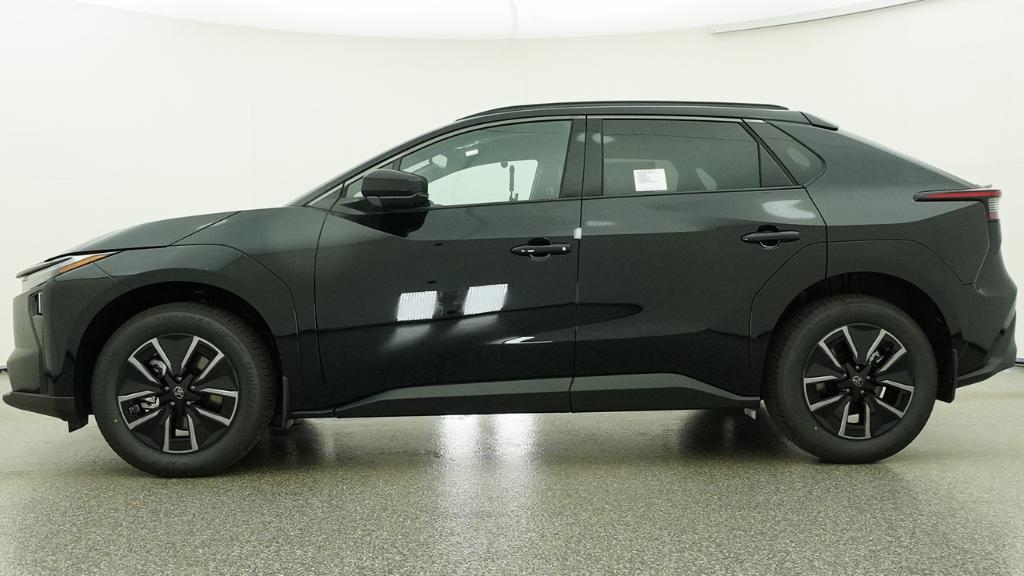 New 2026 Midnight Black Metallic Toyota  XLE image 12