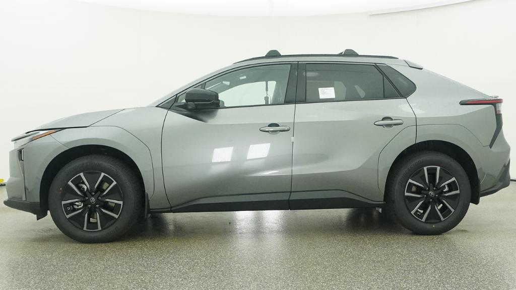 New 2026 Heavy Metal Toyota XLE image 43