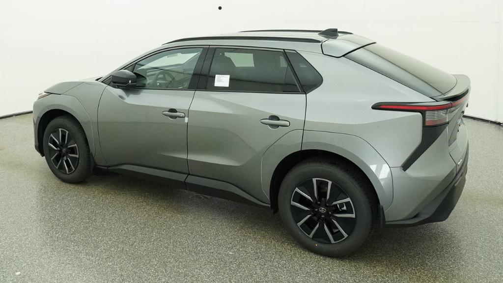 New 2026 Heavy Metal <sup>1</sup> Toyota  XLE image 14