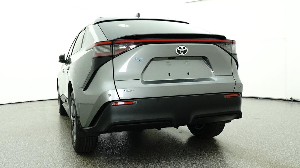 New 2026 Heavy Metal <sup>1</sup> Toyota  XLE image 17