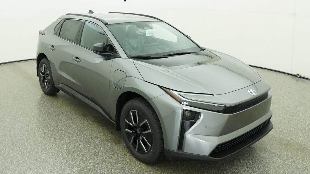 New 2026 Heavy Metal <sup>1</sup> Toyota  XLE image 2