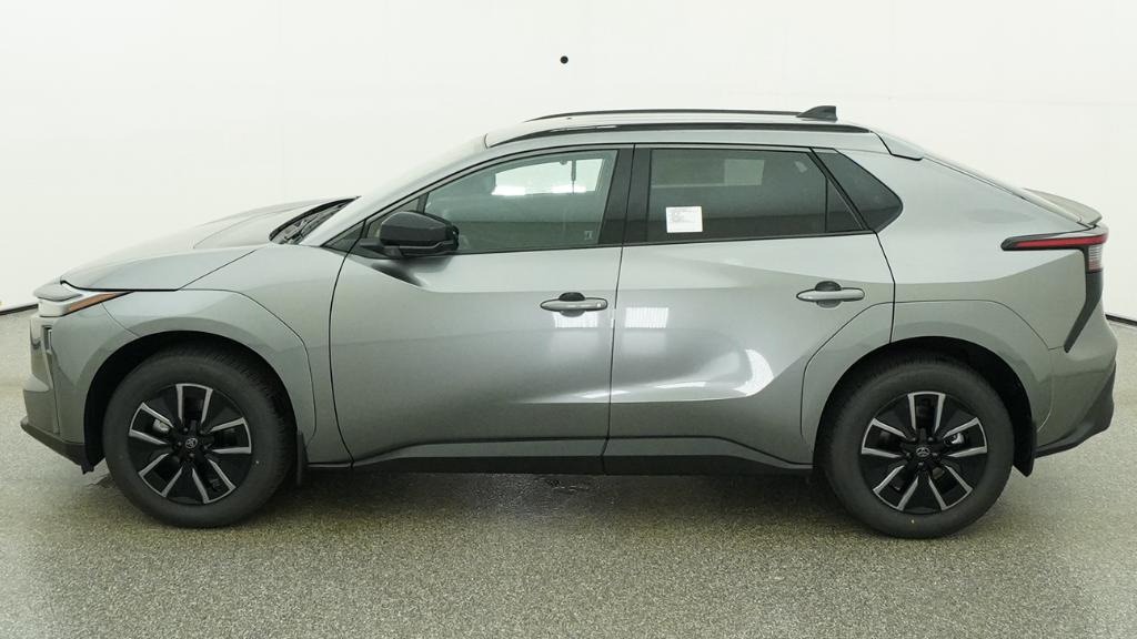 New 2026 Heavy Metal <sup>1</sup> Toyota  XLE image 10
