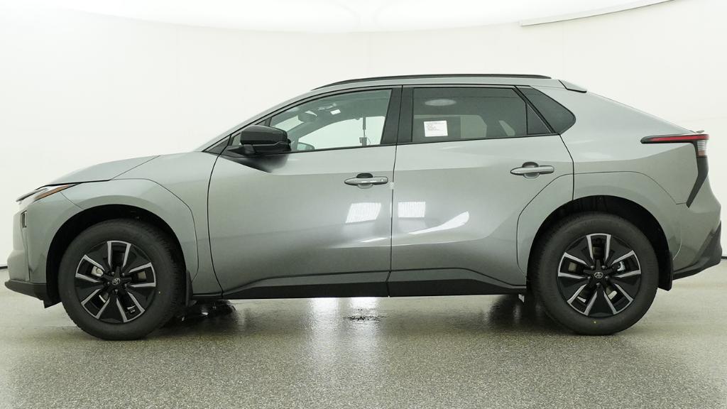 New 2026 Heavy Metal <sup>1</sup> Toyota  XLE image 22