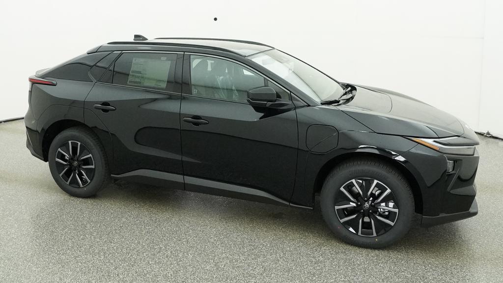 New 2026 Midnight Black Metallic Toyota XLE image 57