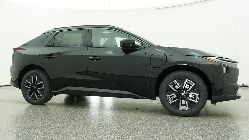 New 2026 Midnight Black Metallic Toyota XLE image 56