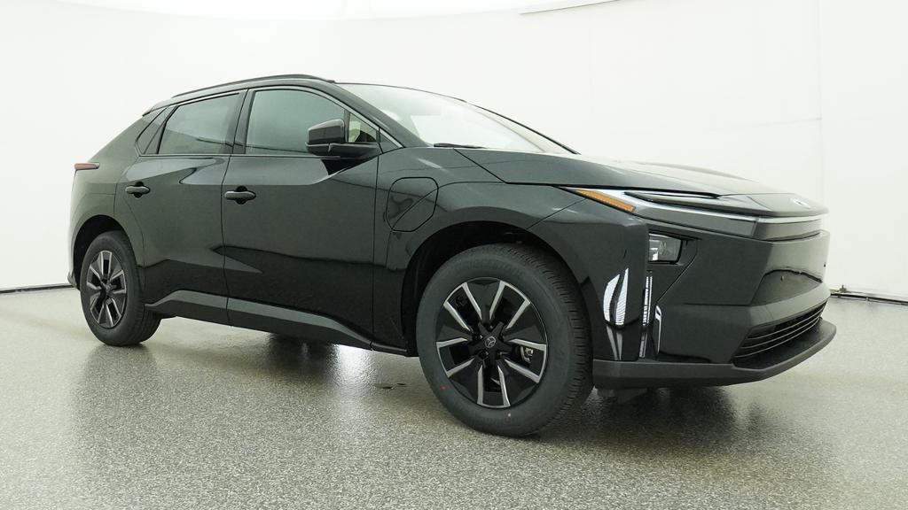 New 2026 Midnight Black Metallic Toyota XLE image 54