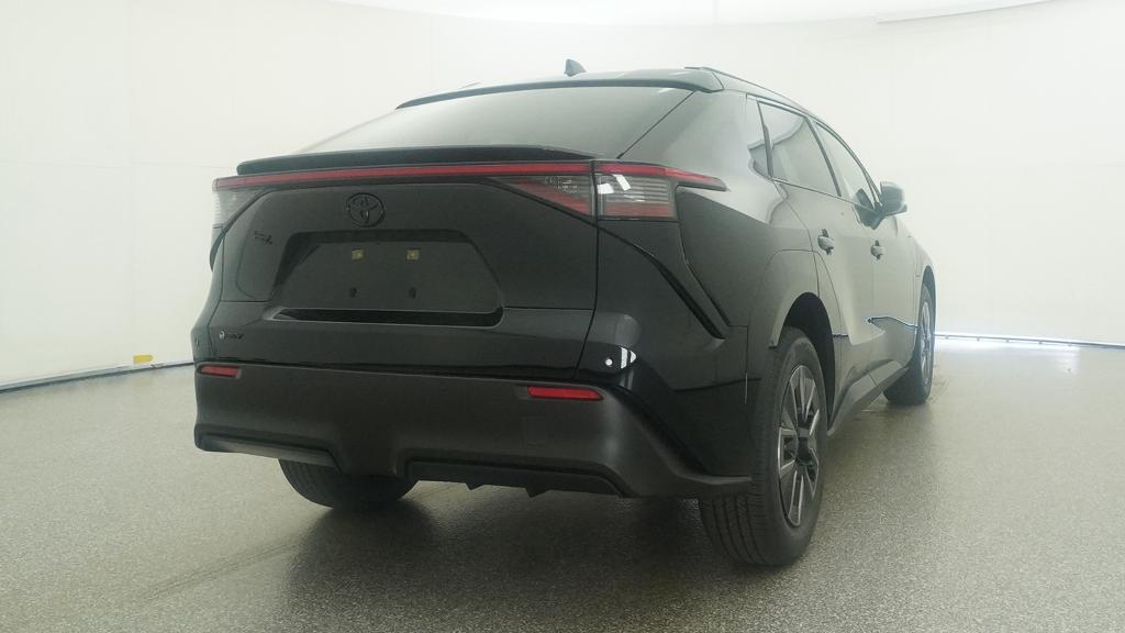 New 2026 Midnight Black Metallic Toyota XLE image 41