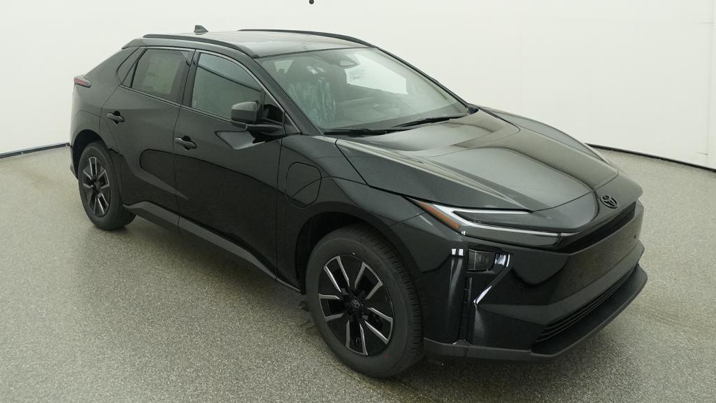 New 2026 Midnight Black Metallic Toyota XLE image 30