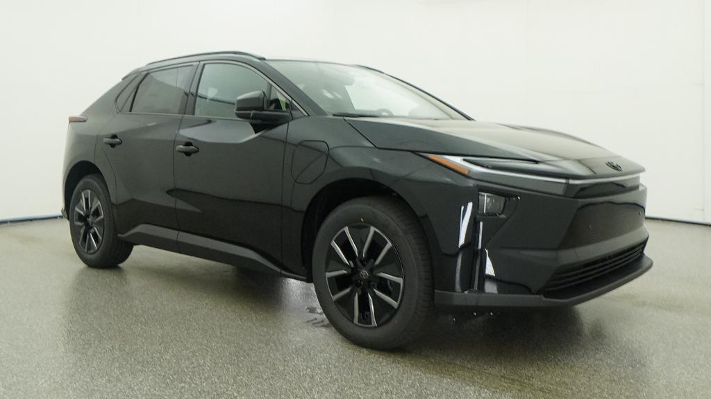 New 2026 Midnight Black Metallic Toyota XLE image 29