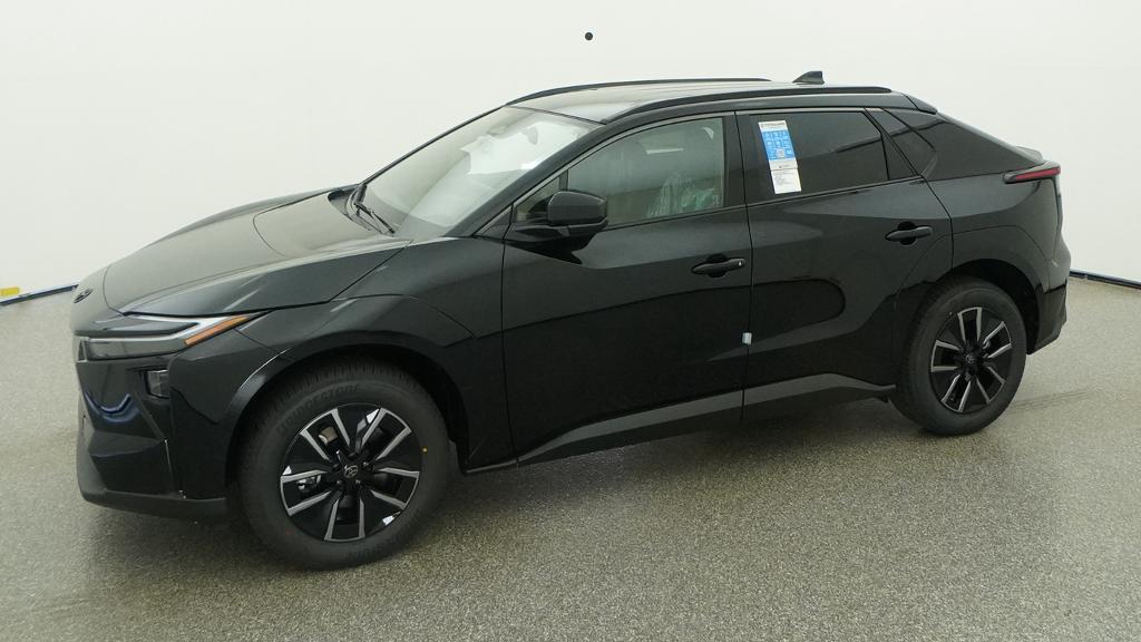 New 2026 Midnight Black Metallic Toyota XLE image 25