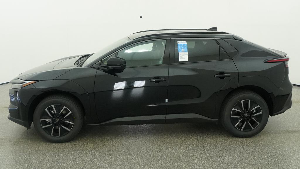 New 2026 Midnight Black Metallic Toyota XLE image 23