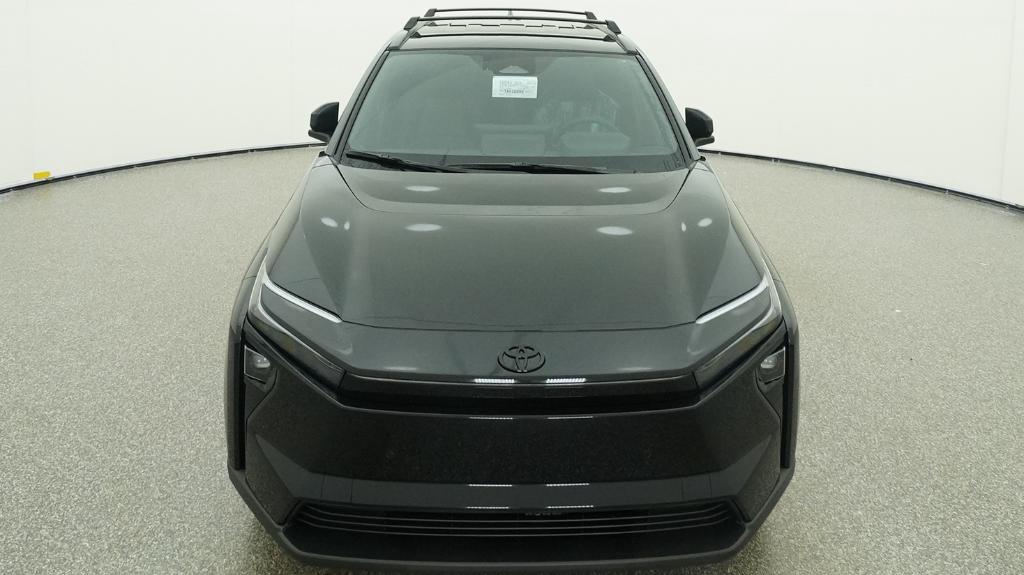 New 2026 Midnight Black Metallic Toyota  XLE image 31