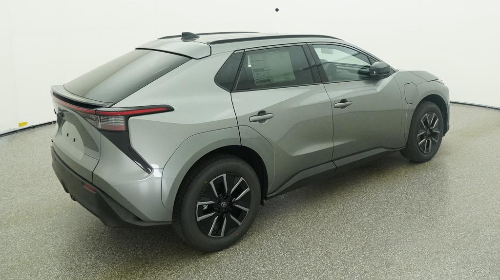 New 2026 Heavy Metal Toyota XLE image 38