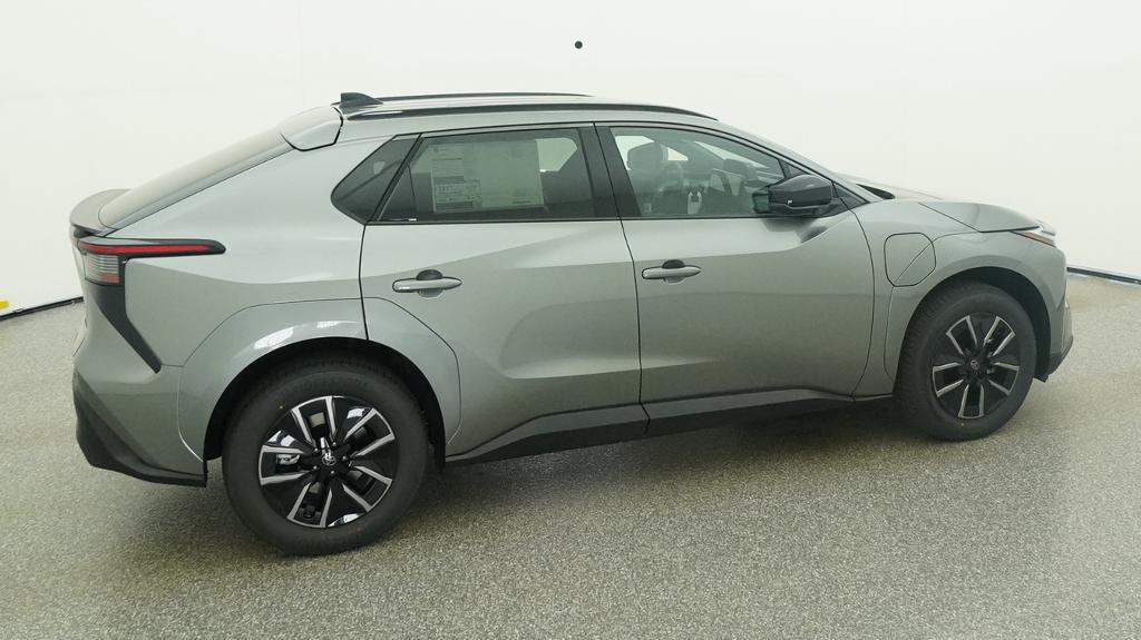 New 2026 Heavy Metal Toyota XLE image 36