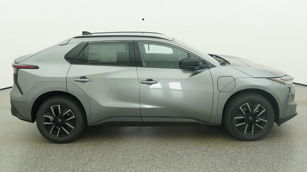 New 2026 Heavy Metal Toyota XLE image 34