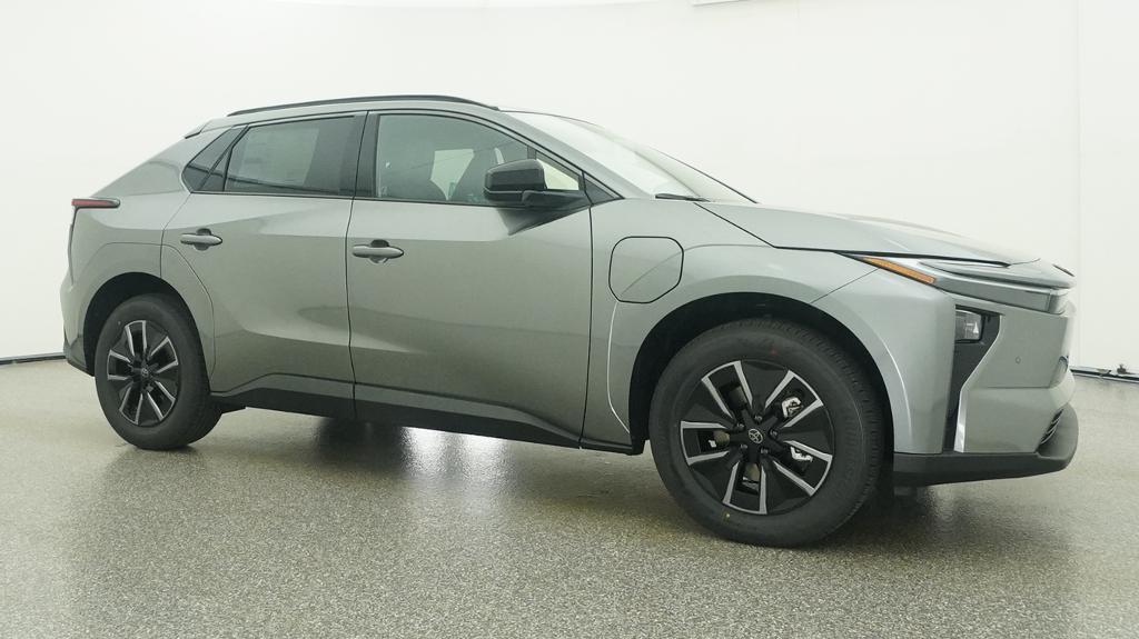 New 2026 Heavy Metal Toyota XLE image 31