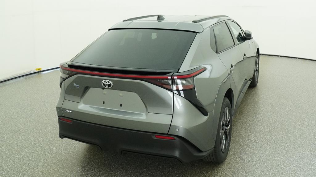 New 2026 Heavy Metal <sup>1</sup> Toyota  XLE image 41