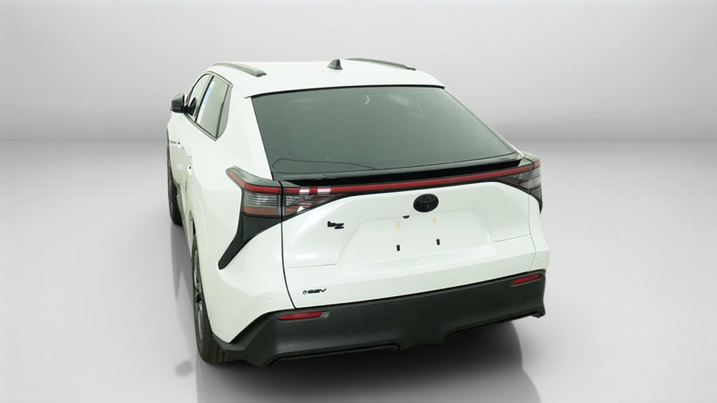 New 2026 Wind Chill Pearl <sup>1</sup> Toyota  XLE image 88