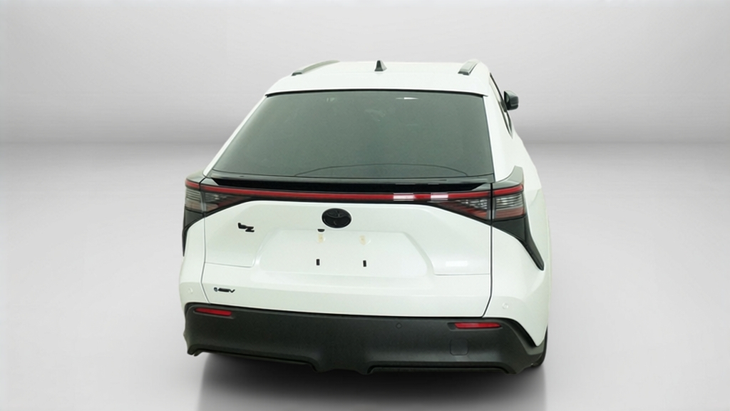 New 2026 Wind Chill Pearl <sup>1</sup> Toyota  XLE image 87