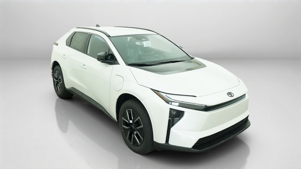 New 2026 Wind Chill Pearl <sup>1</sup> Toyota  XLE image 80