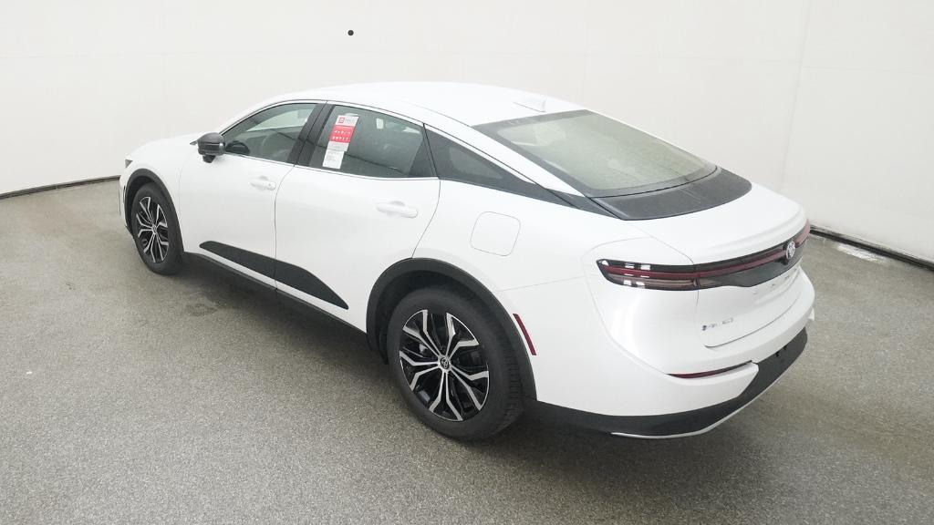 2026 Toyota Crown XLE - Photo 39