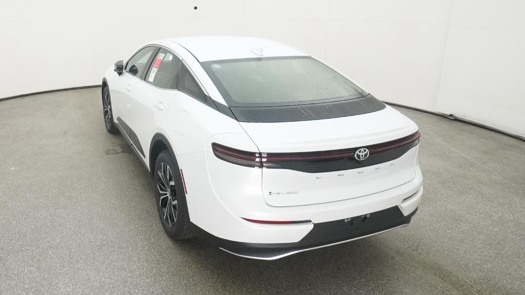 2026 Toyota Crown XLE - Photo 35