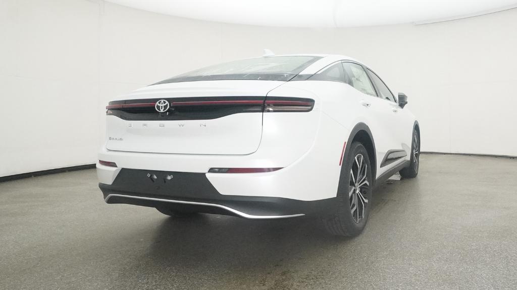 2026 Toyota Crown XLE - Photo 34