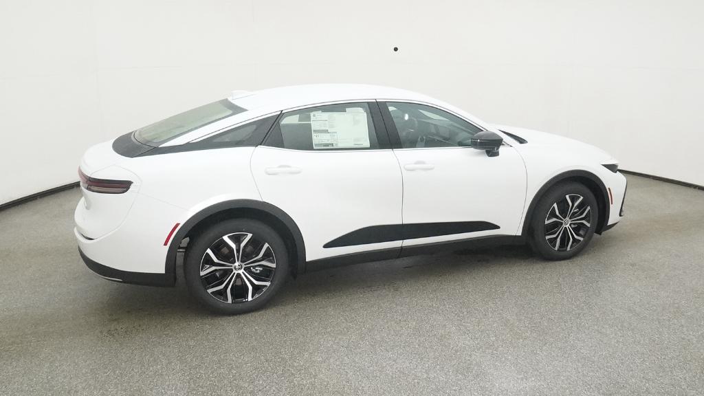 2026 Toyota Crown XLE - Photo 32