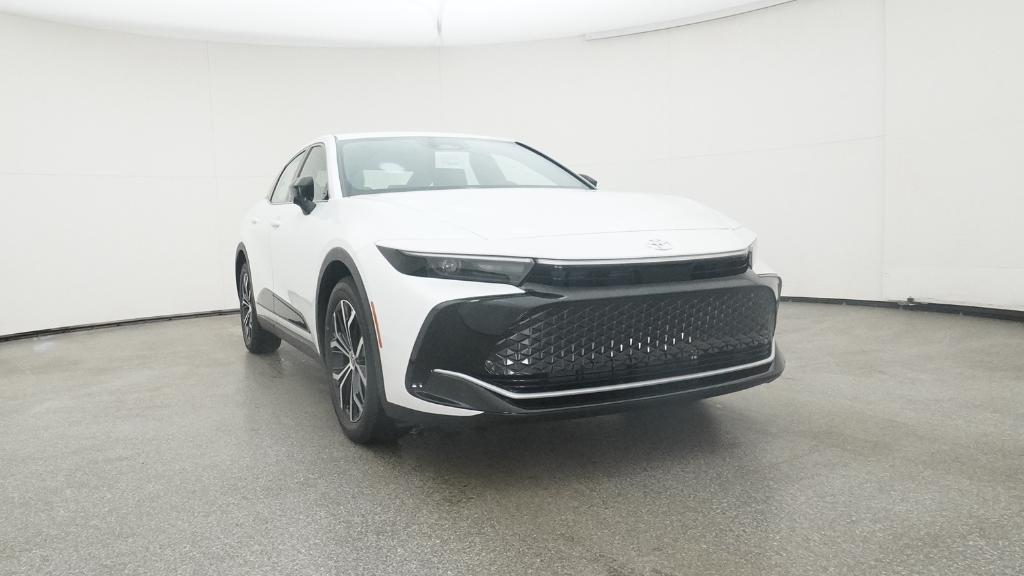 2026 Toyota Crown XLE - Photo 40