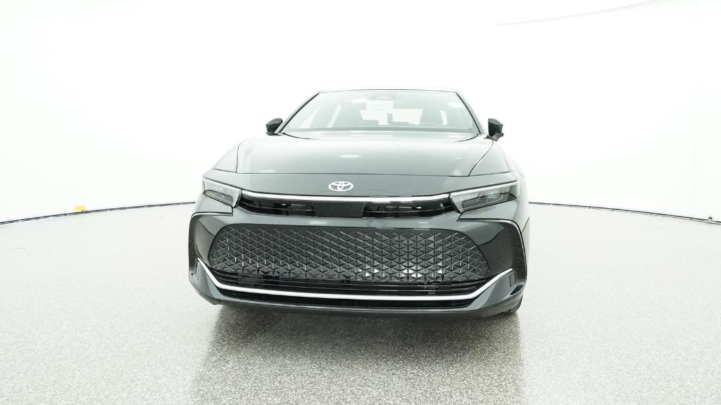 2026 Toyota Crown XLE photo 2