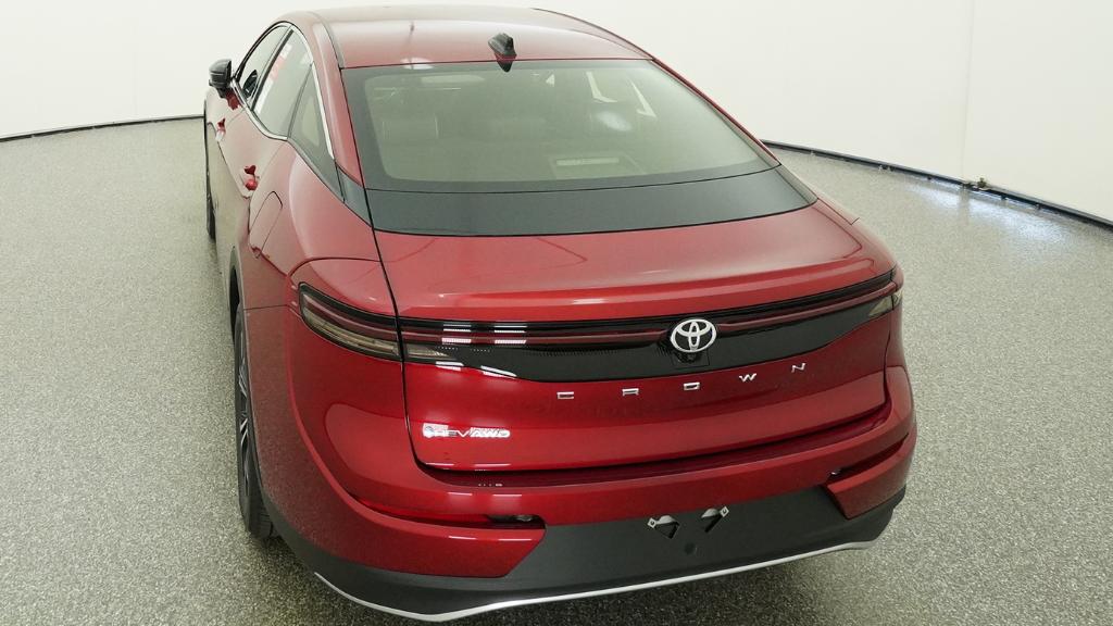 New 2026 Finish Line Red <sup>1</sup> Toyota  XLE image 18